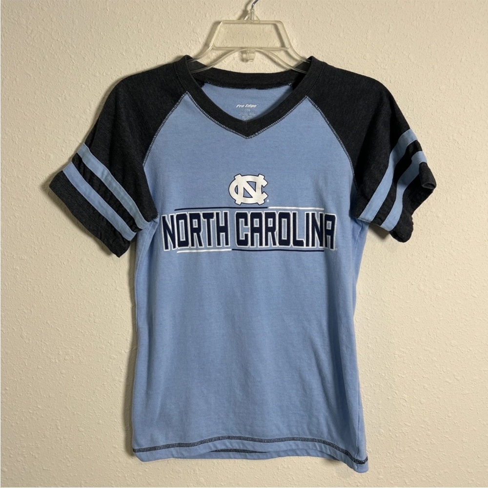 North Carolina Tar Heels Women’s Varsity Pro Edge T-Shirt Size Small Light Blue